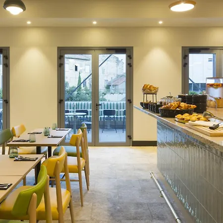 Otel Sowell Arena 4*