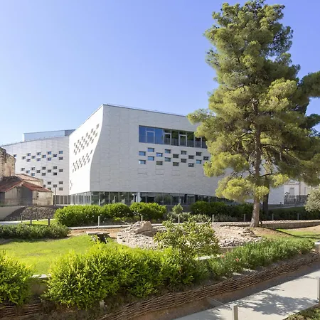 Sowell Arena Otel Nîmes